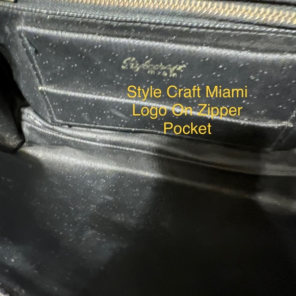 Vintage Style Craft Miami Bright Red Patent Lthr Style Purse w 1 carry handle. - Picture 11 of 13